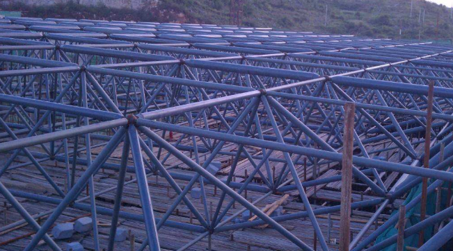 阜新概述网架加工中对钢材的质量的过细恳求